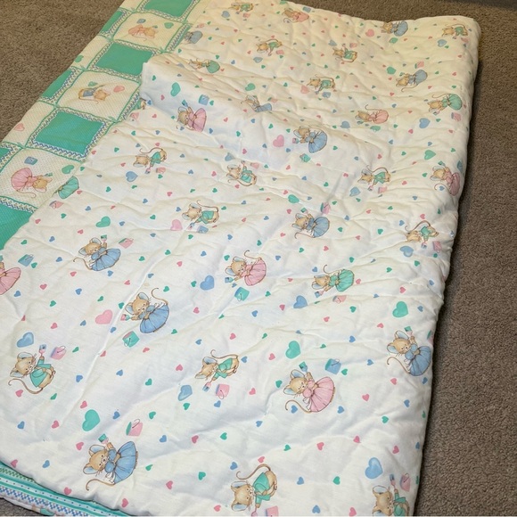 Vintage Baby Quilt Mice Hearts Green Pink 39X50 Nursery Decor Baby Blanket - Picture 6 of 8